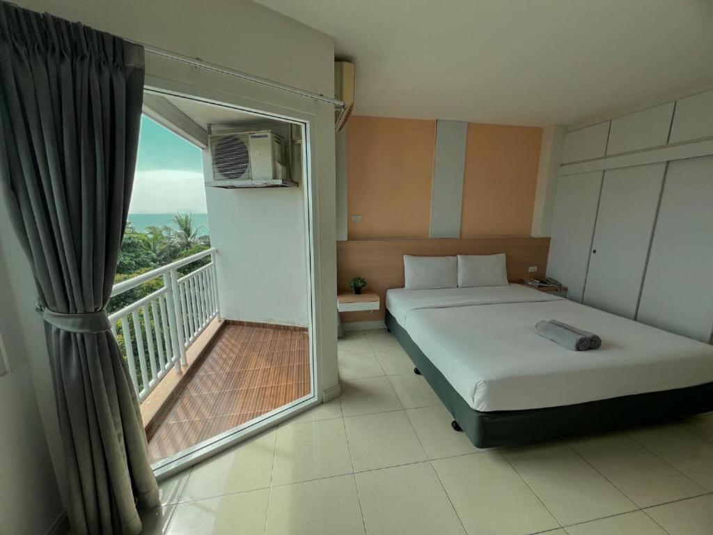סי ראצ'ה Nana Chat Bangsaen Hotel מראה חיצוני תמונה