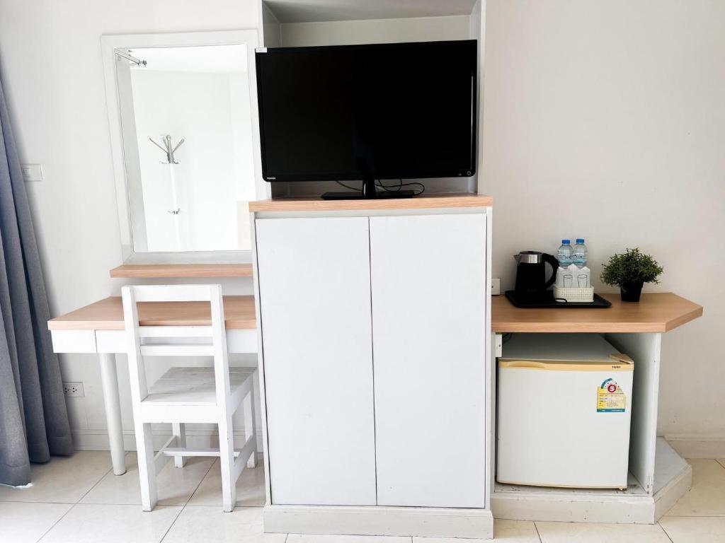 סי ראצ'ה Nana Chat Bangsaen Hotel מראה חיצוני תמונה