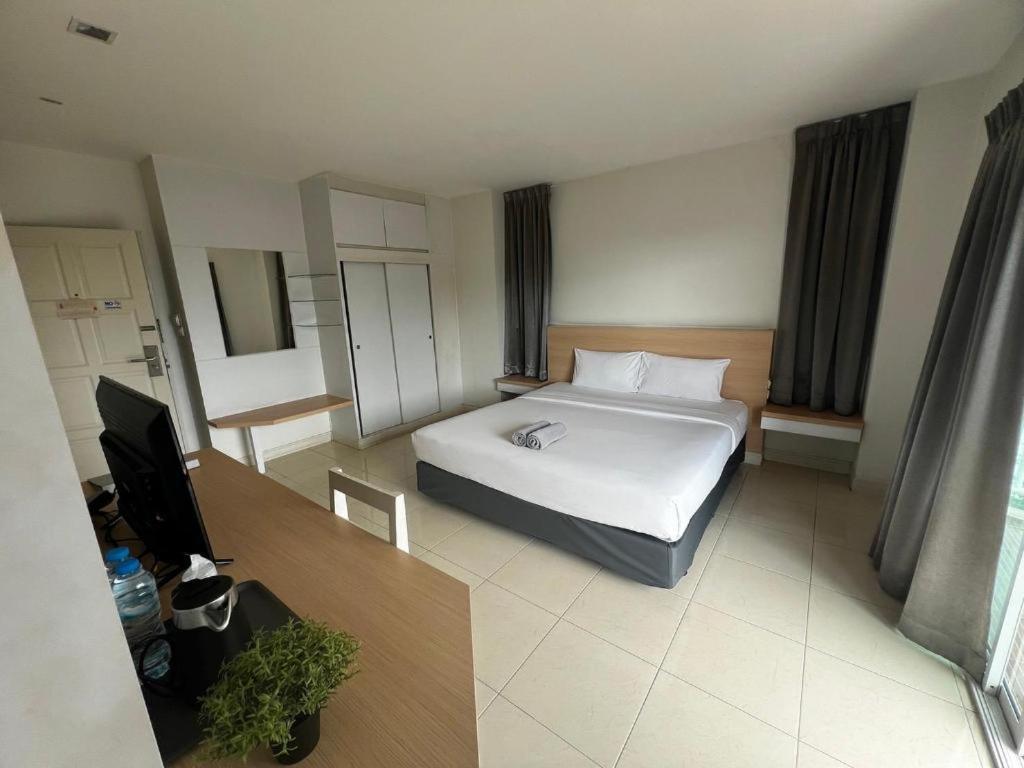 סי ראצ'ה Nana Chat Bangsaen Hotel מראה חיצוני תמונה